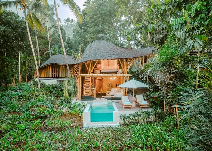 Bambootel Sawah View 5*