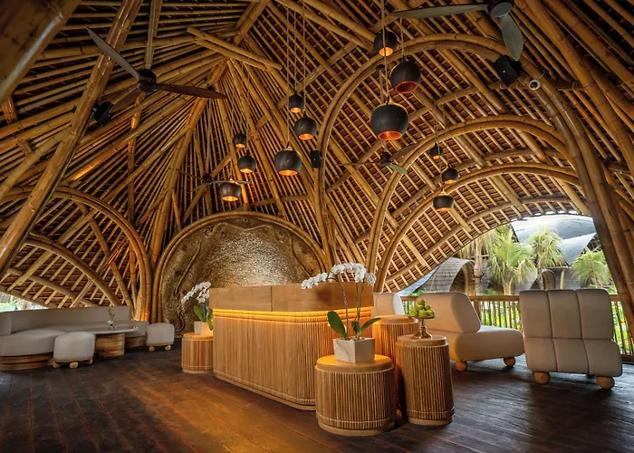 Bambootel Sawah View 5* تيغالالانغْ